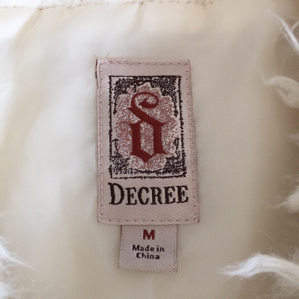 Coat - Picture 2 of 5